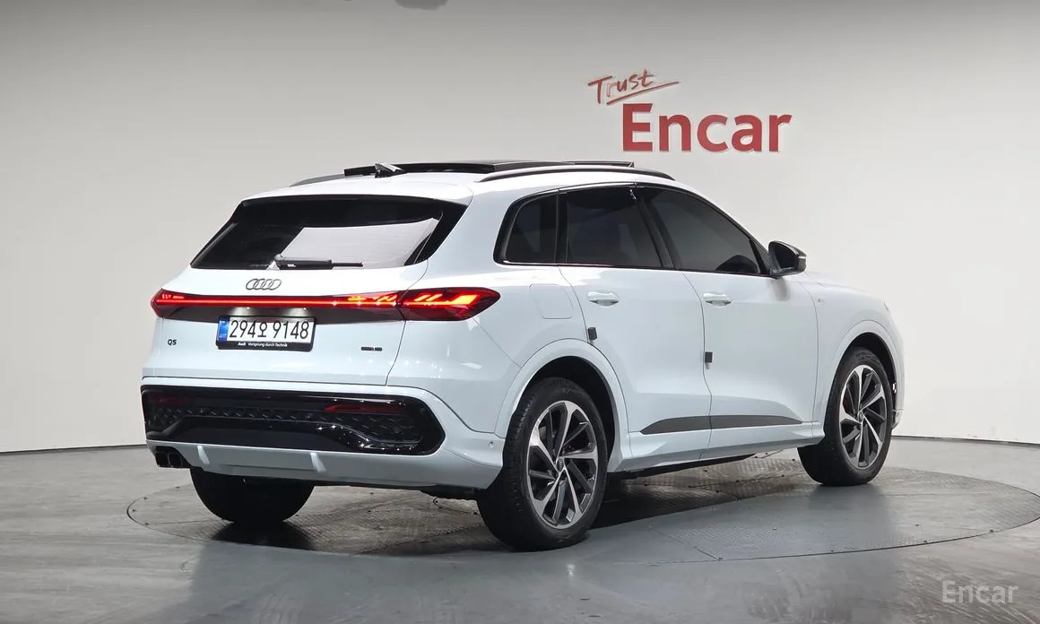 Фото 2 - Audi Q5