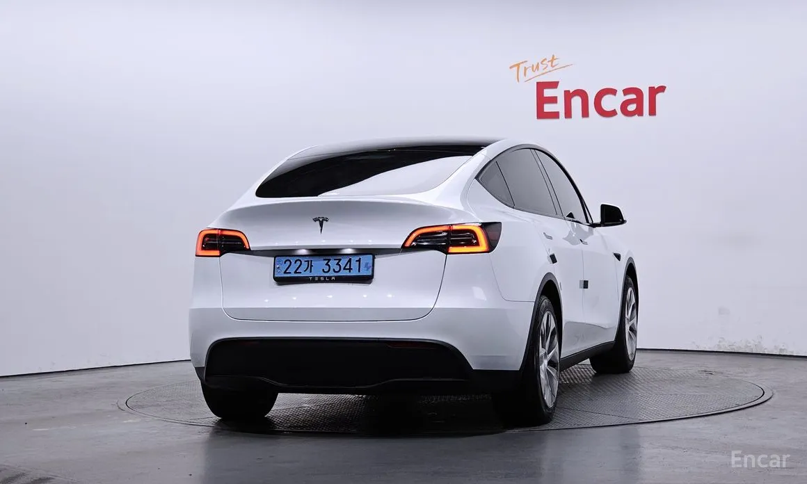 Фото 4 - Tesla Model Y