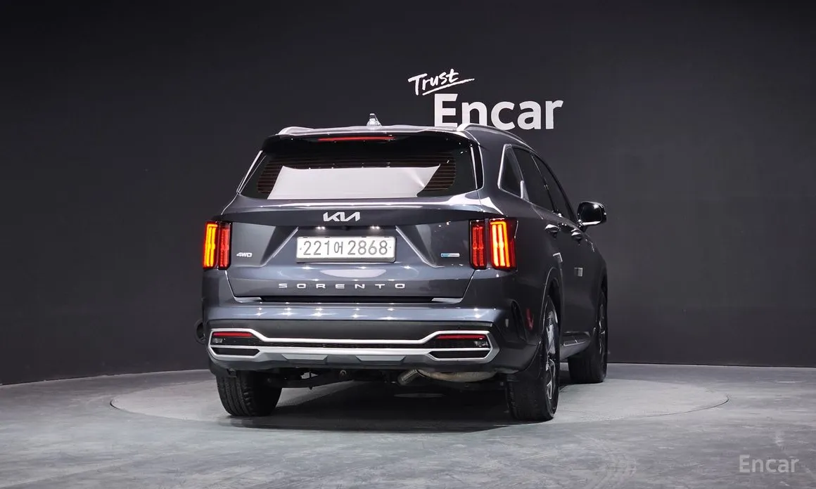 Фото 4 - Kia Sorento