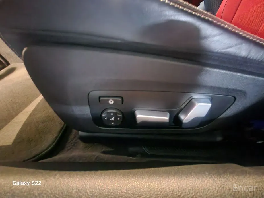 Фото 13 - BMW 8 Series