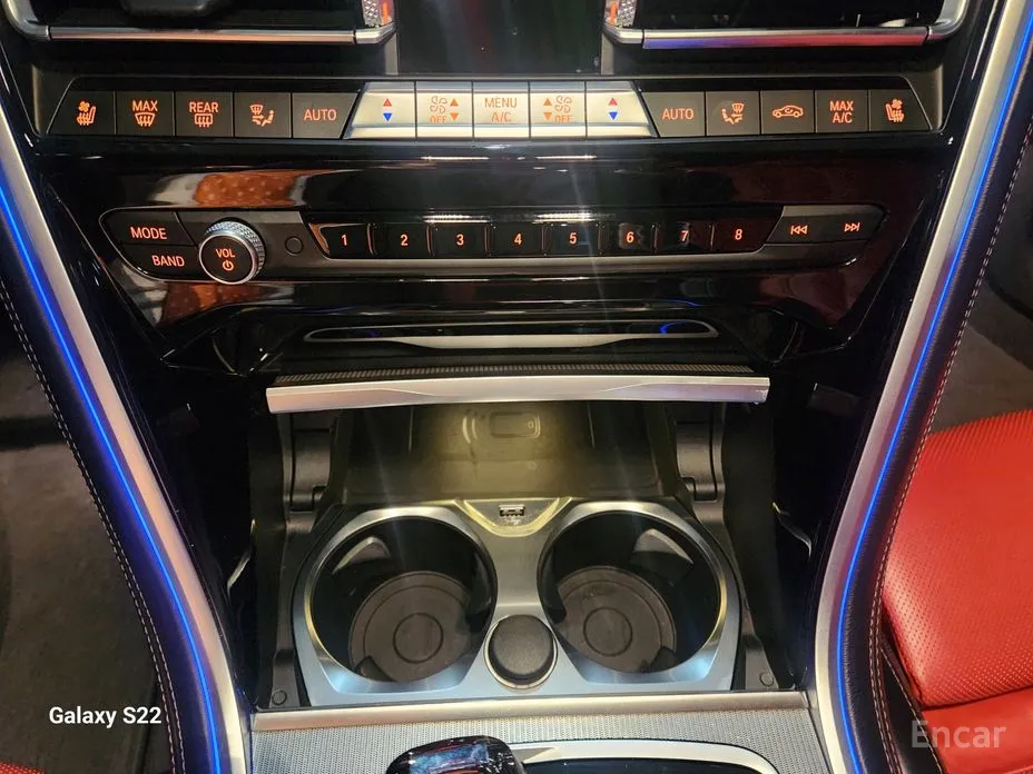 Фото 16 - BMW 8 Series