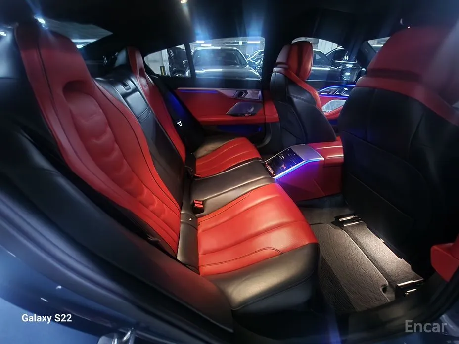 Фото 18 - BMW 8 Series