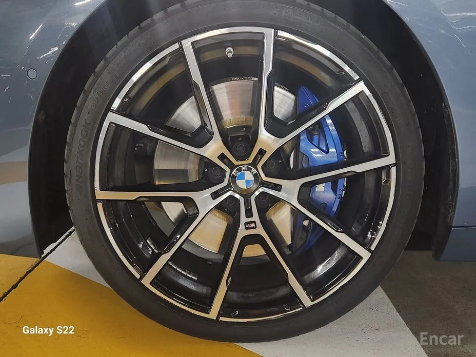 Фото 5 - BMW 8 Series