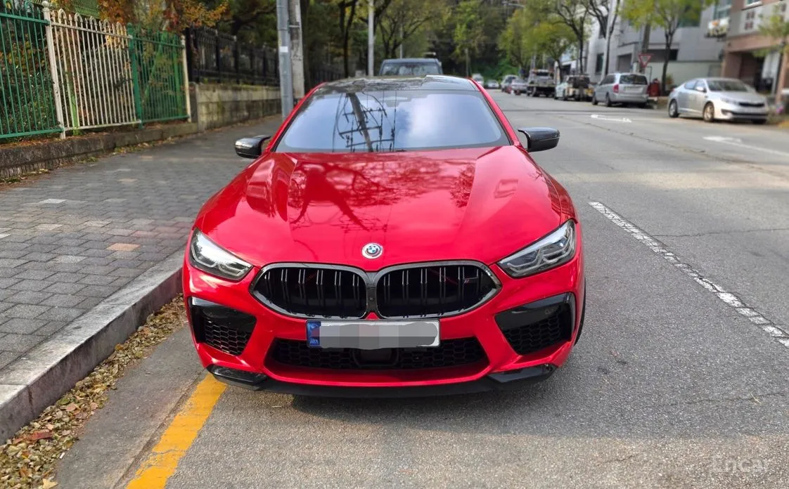 Фото 1 - BMW M8