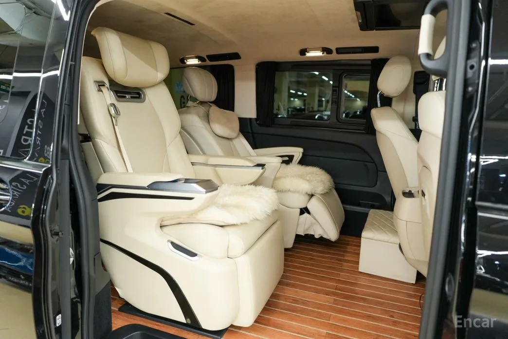 Фото 13 - Mercedes-Benz V-Class