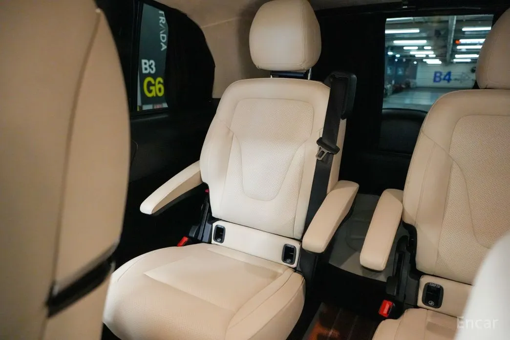 Фото 15 - Mercedes-Benz V-Class