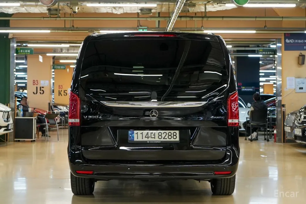 Фото 4 - Mercedes-Benz V-Class