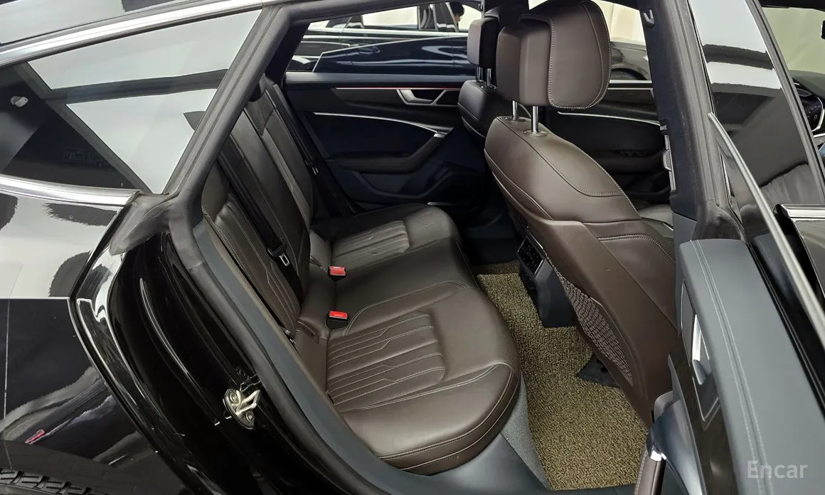 Фото 12 - Audi A7