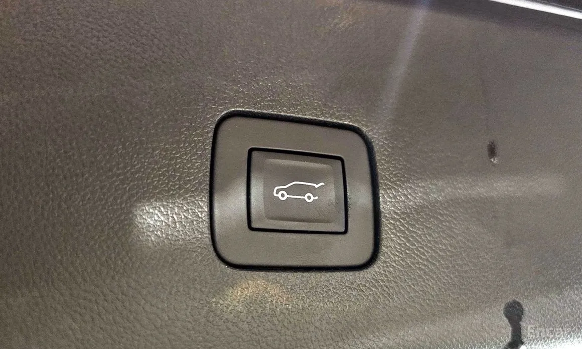 Фото 20 - Chevrolet Trax