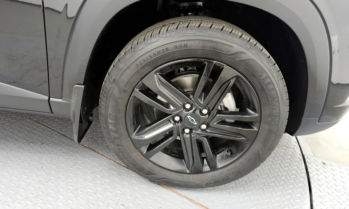 Фото 5 - Chevrolet Trax