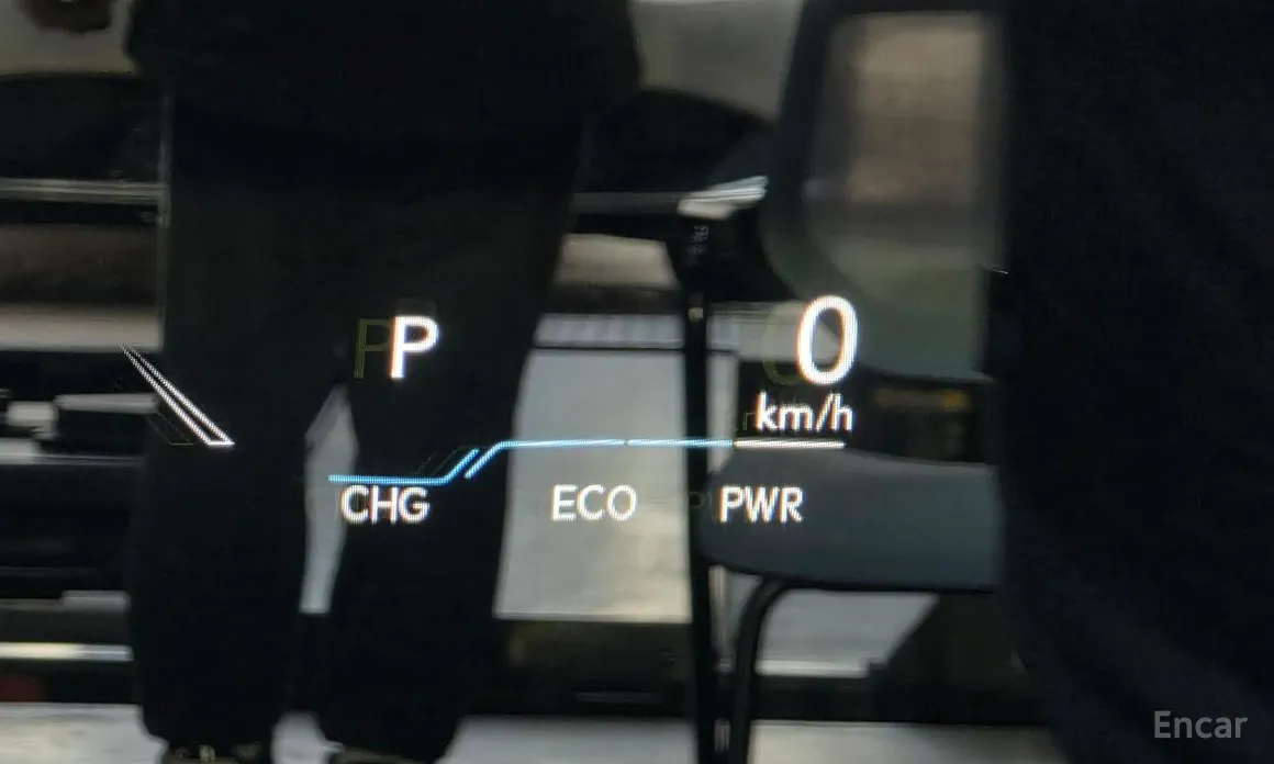 Фото 18 - Lexus ES