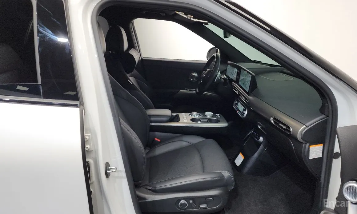 Фото 11 - Genesis GV60