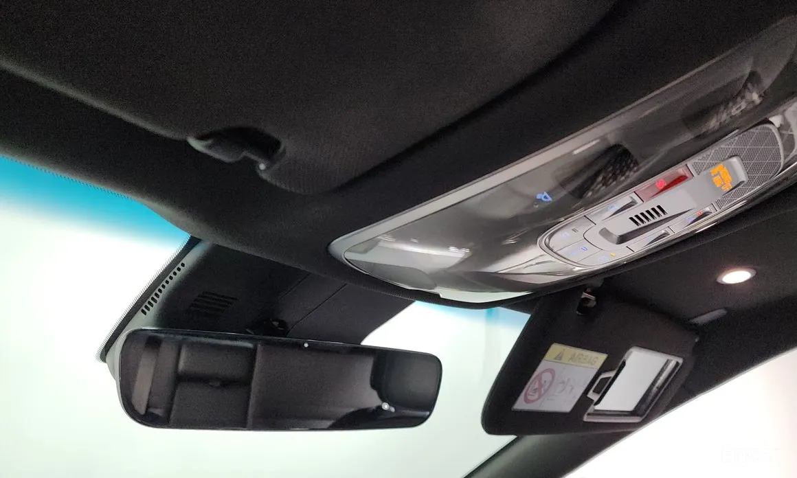 Фото 18 - Genesis GV60