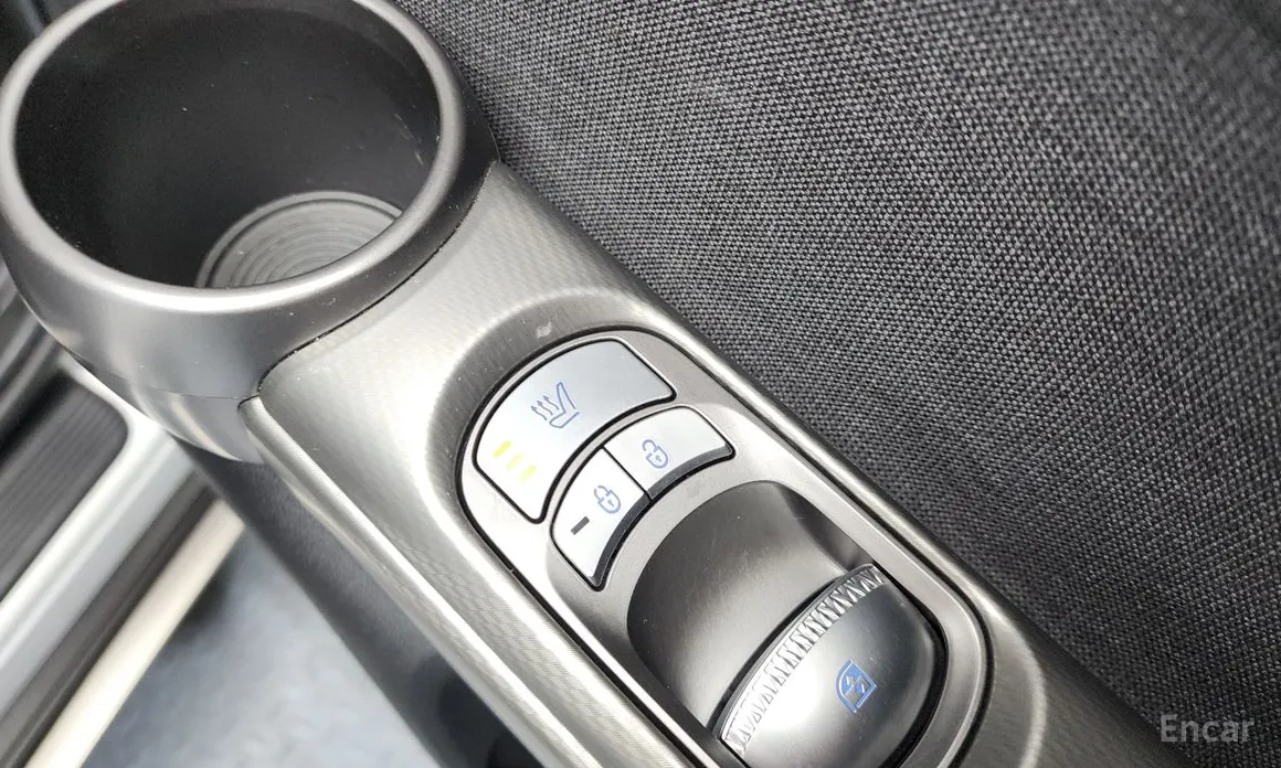 Фото 19 - Genesis GV60