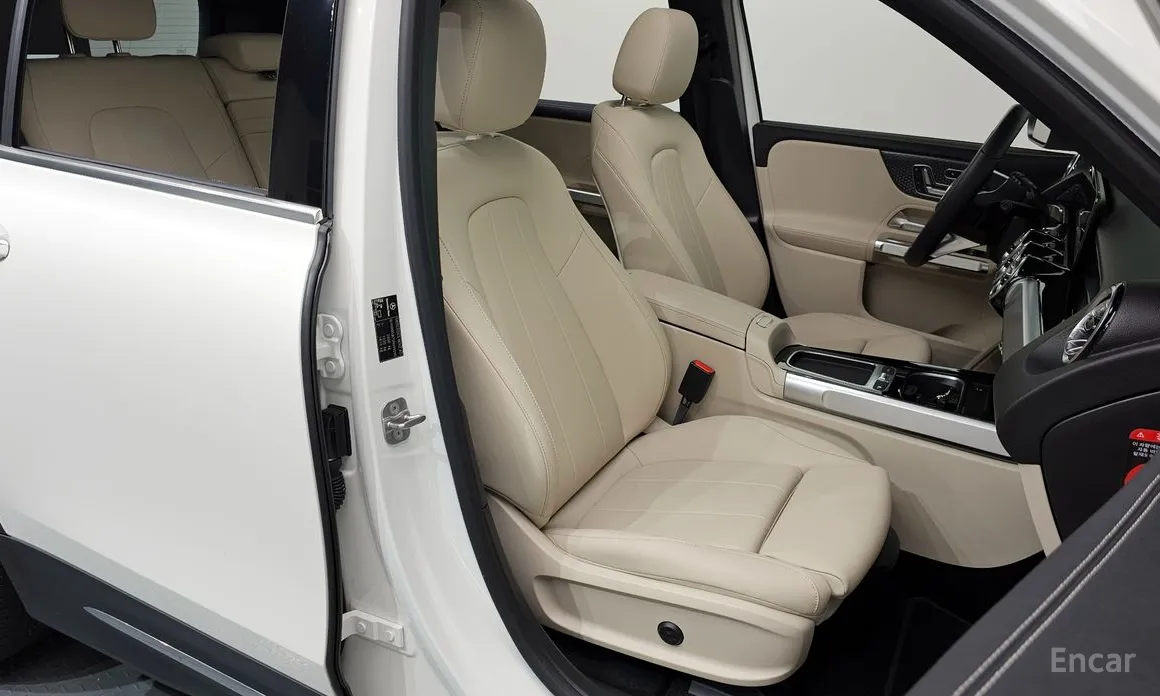 Фото 10 - Mercedes-Benz EQB