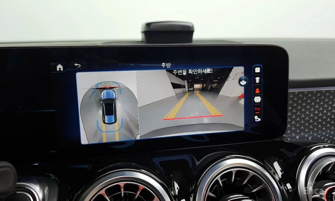 Фото 14 - Mercedes-Benz EQB