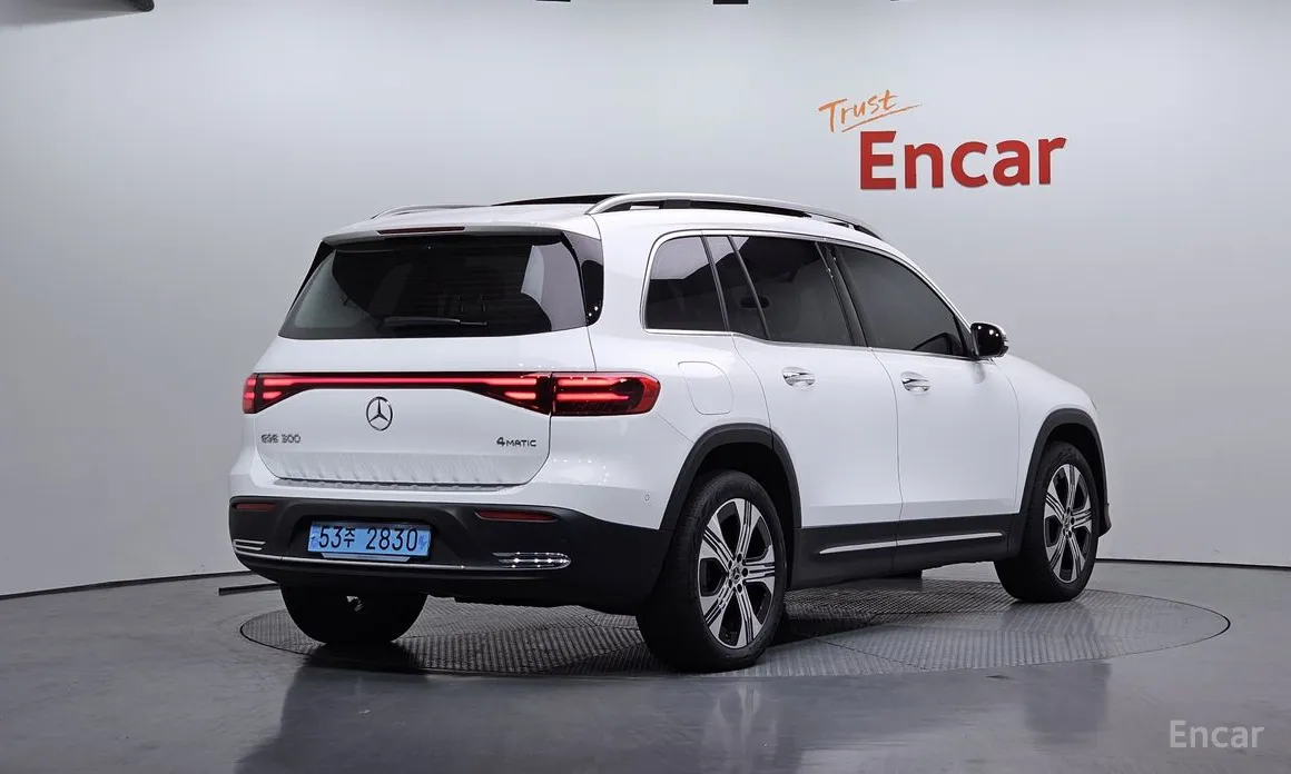 Фото 2 - Mercedes-Benz EQB