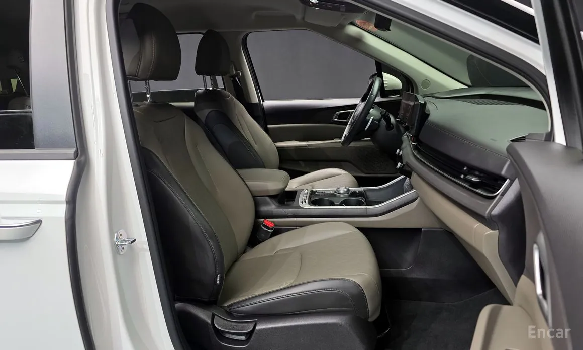 Фото 10 - Kia Carnival