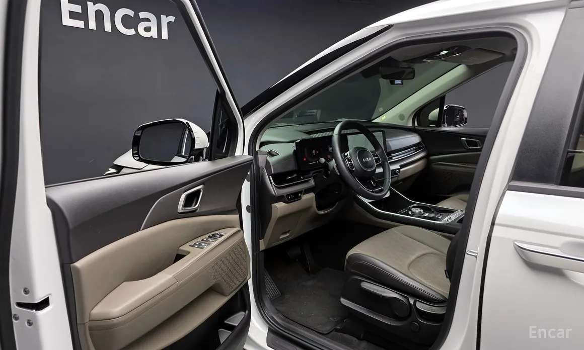 Фото 11 - Kia Carnival