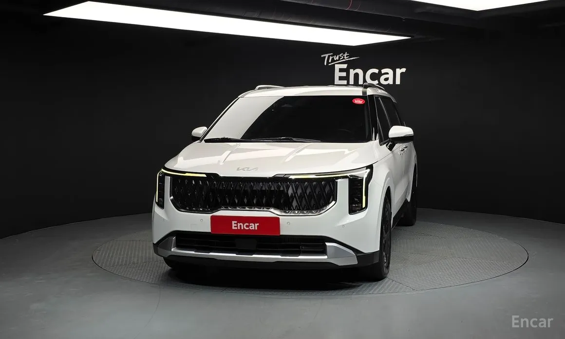 Фото 3 - Kia Carnival