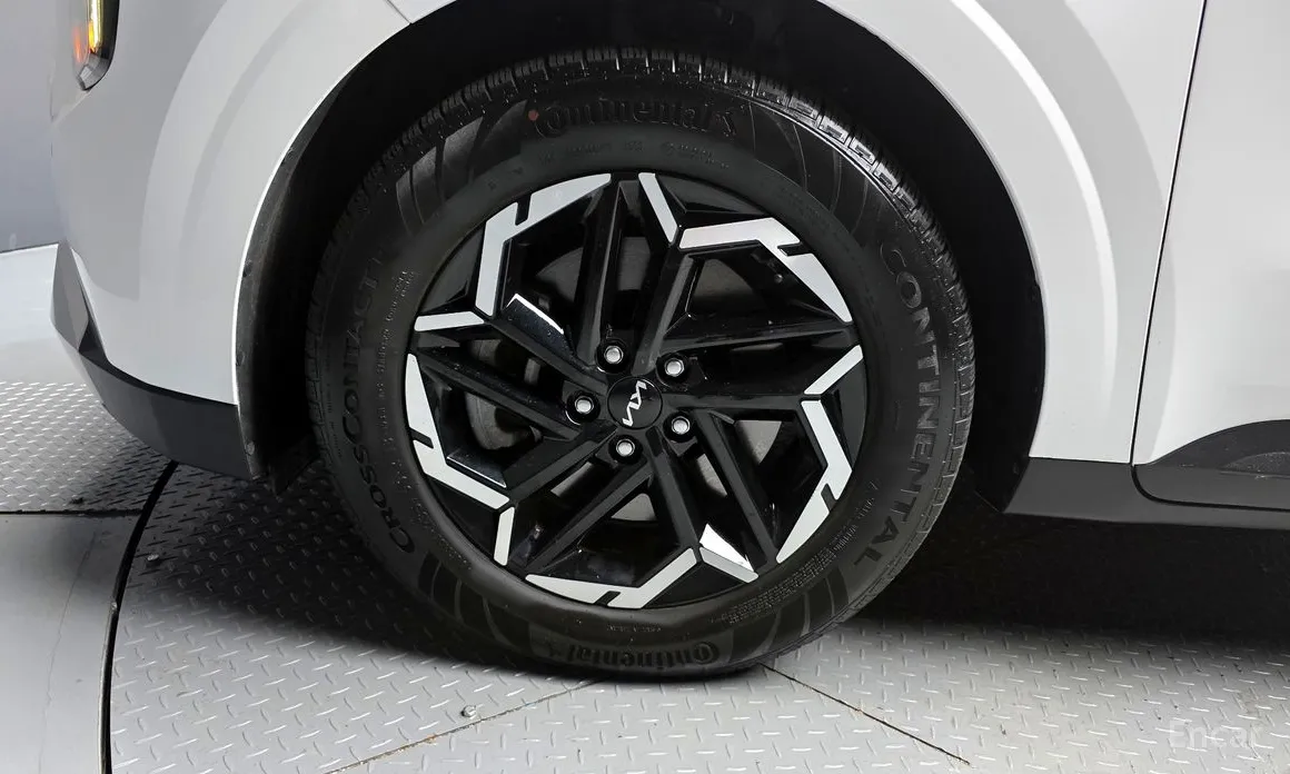 Фото 5 - Kia Carnival