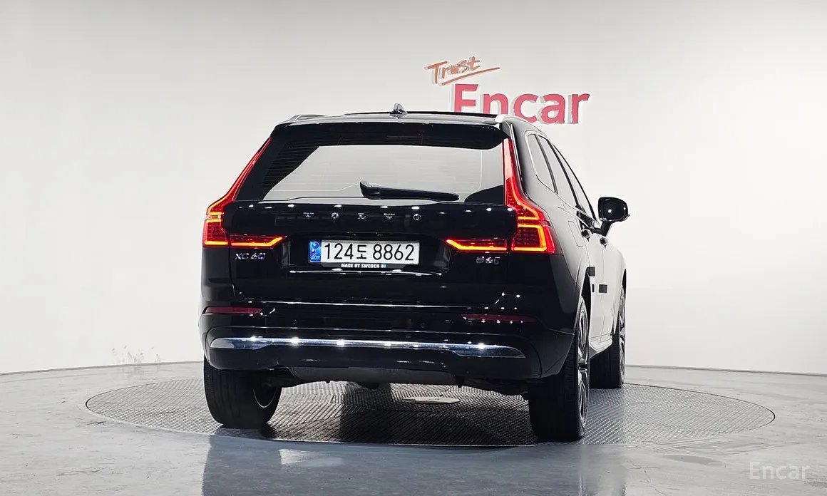 Фото 4 - Volvo XC60