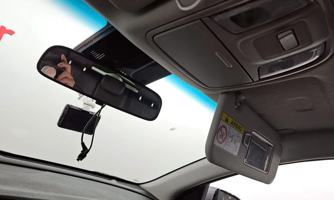 Фото 18 - Kia Niro