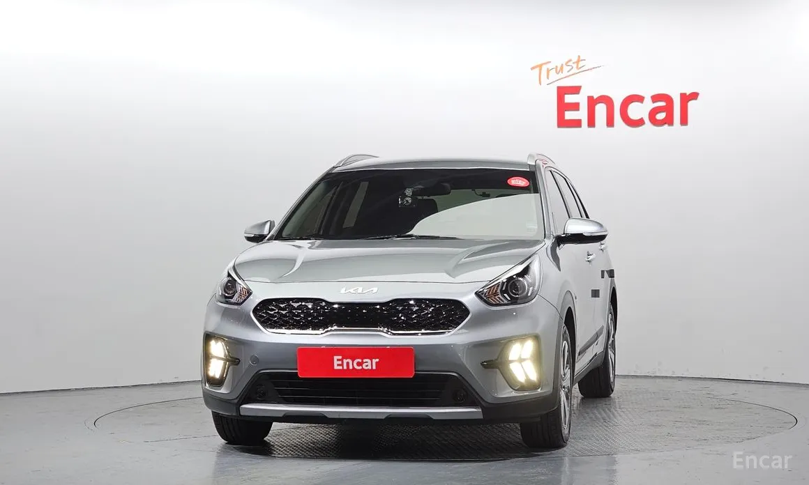 Фото 3 - Kia Niro