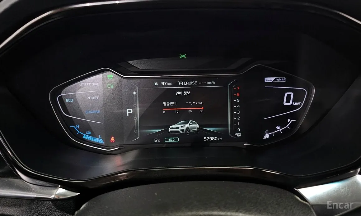 Фото 8 - Kia Niro