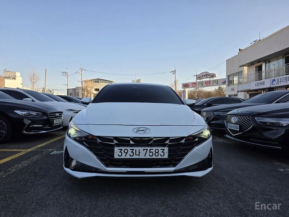 Фото 1 - Hyundai Avante