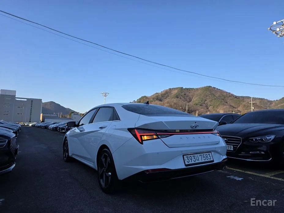 Фото 3 - Hyundai Avante