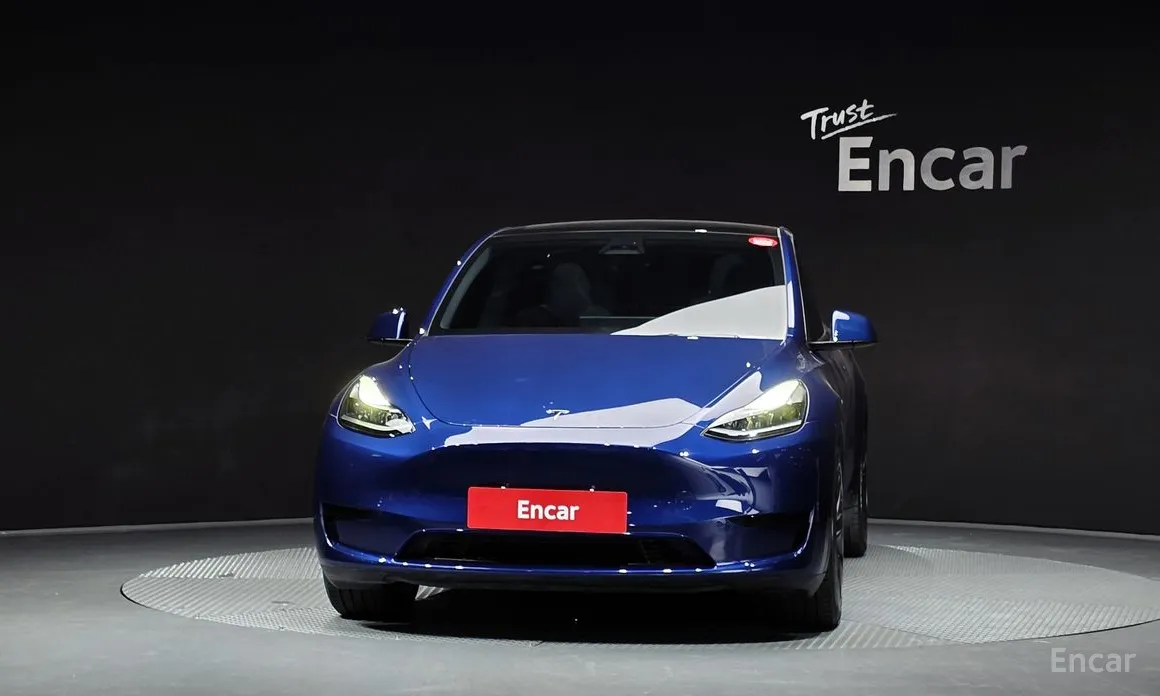 Фото 3 - Tesla Model Y