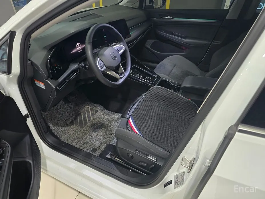 Фото 8 - Volkswagen Golf