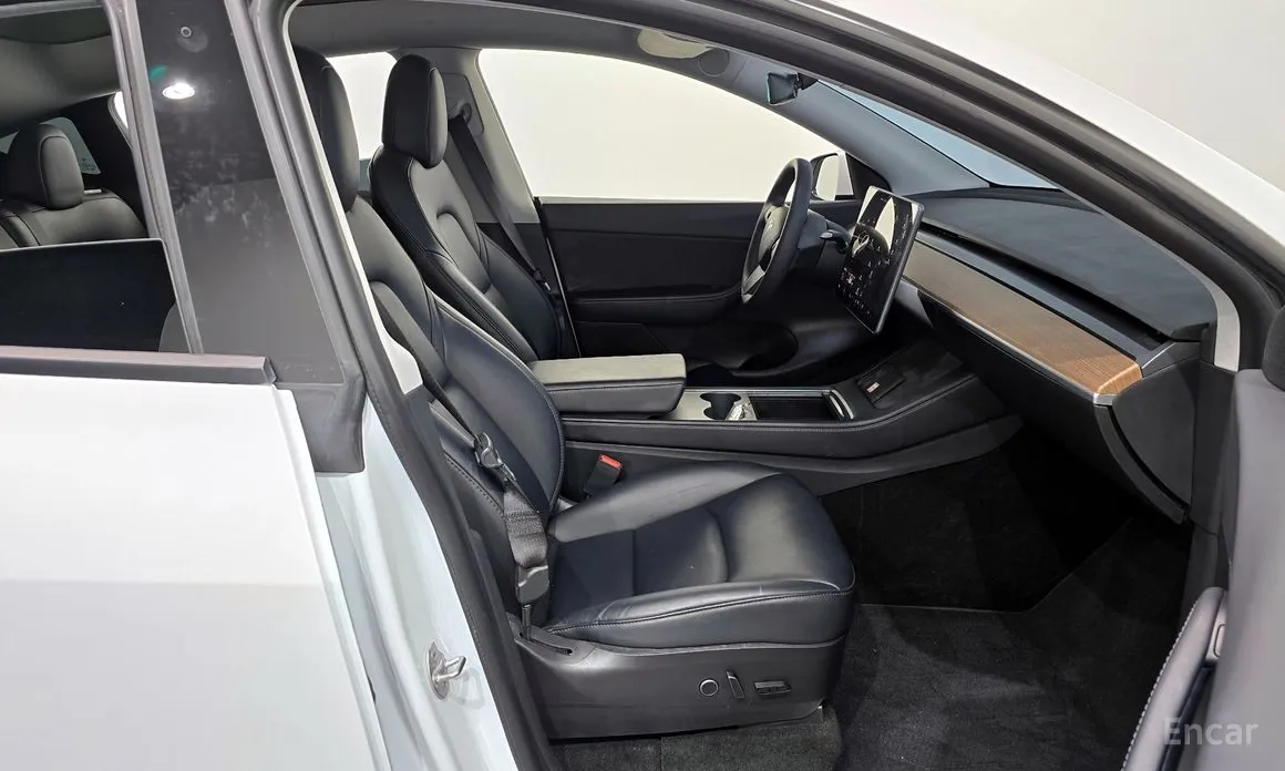 Фото 11 - Tesla Model Y