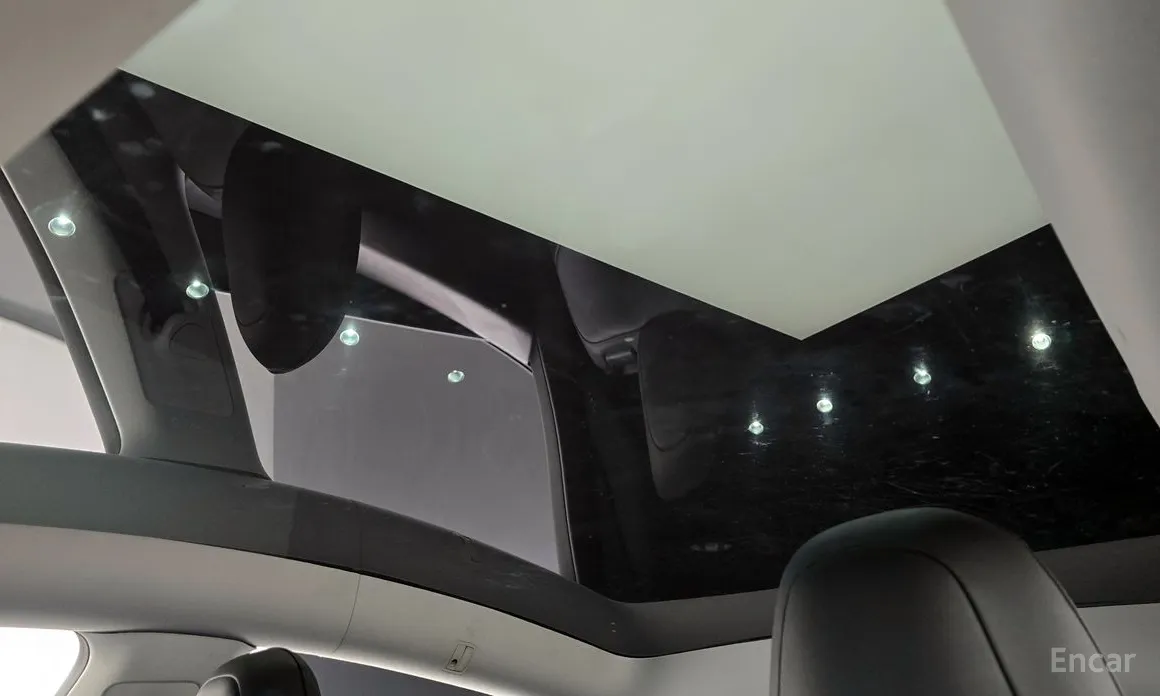 Фото 18 - Tesla Model Y