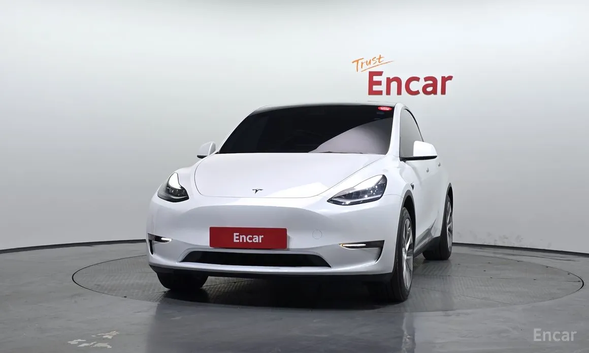 Фото 3 - Tesla Model Y