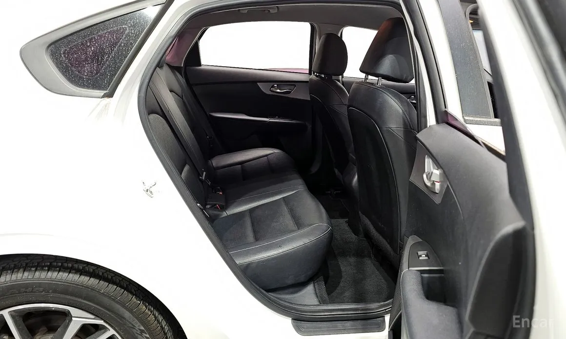 Фото 12 - Kia K3