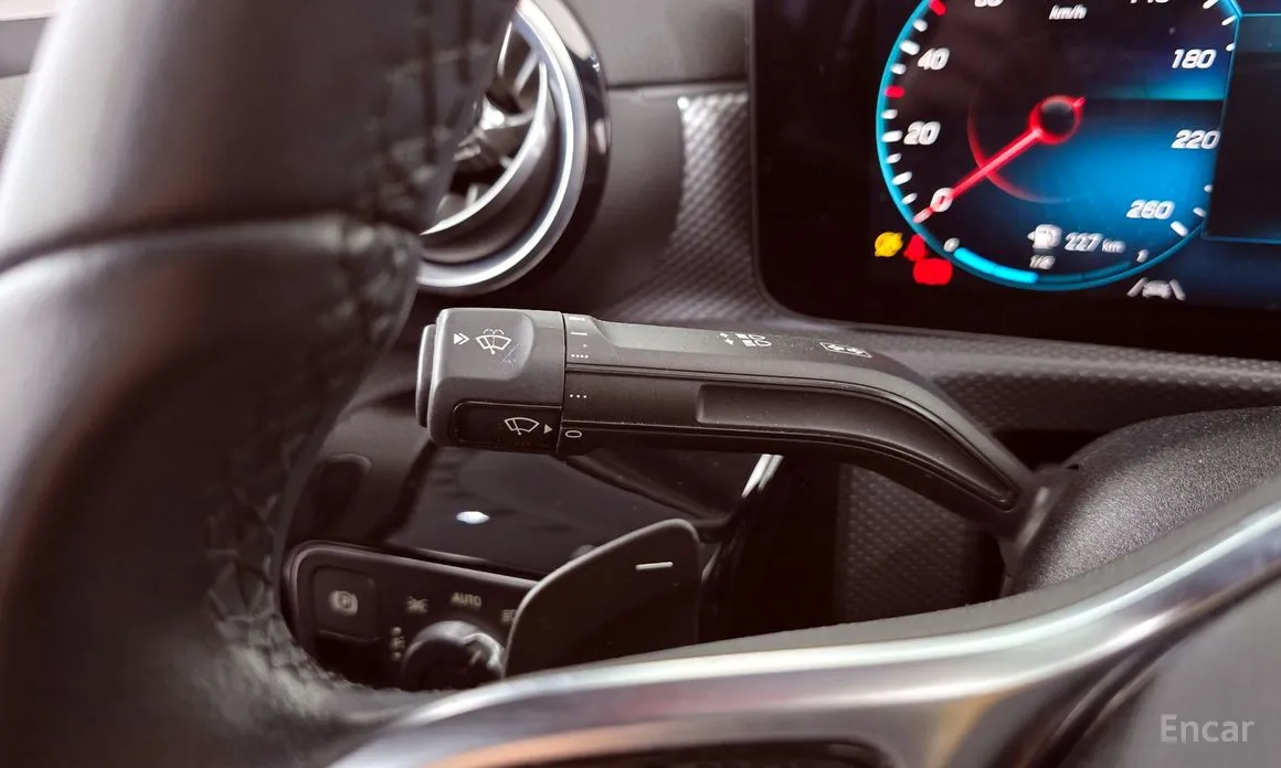 Фото 18 - Mercedes-Benz A-Class