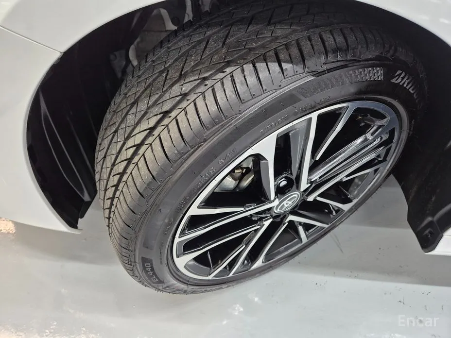 Фото 17 - Toyota Camry