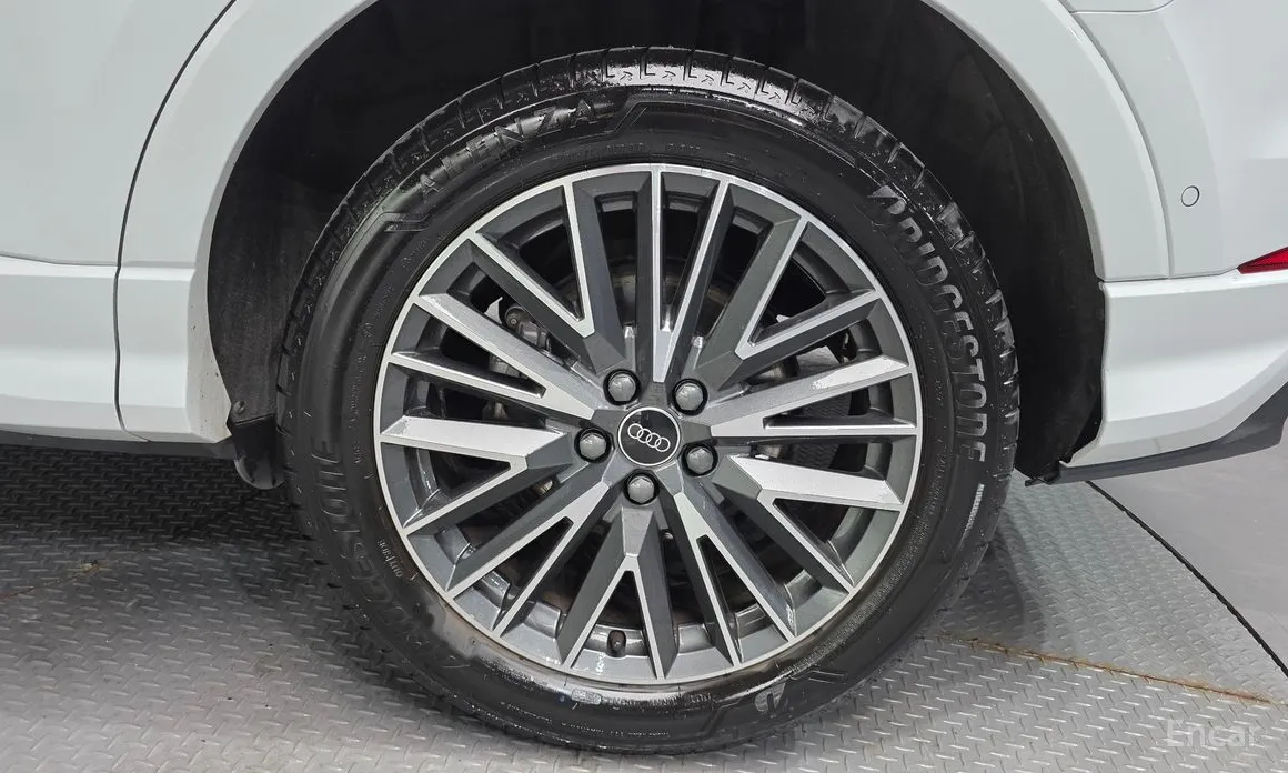 Фото 5 - Audi Q3