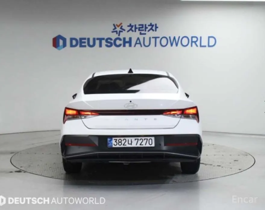 Фото 2 - Hyundai Avante