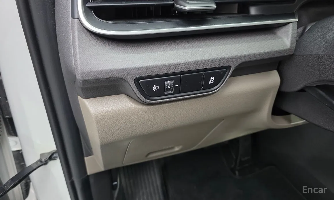 Фото 14 - Kia Carnival