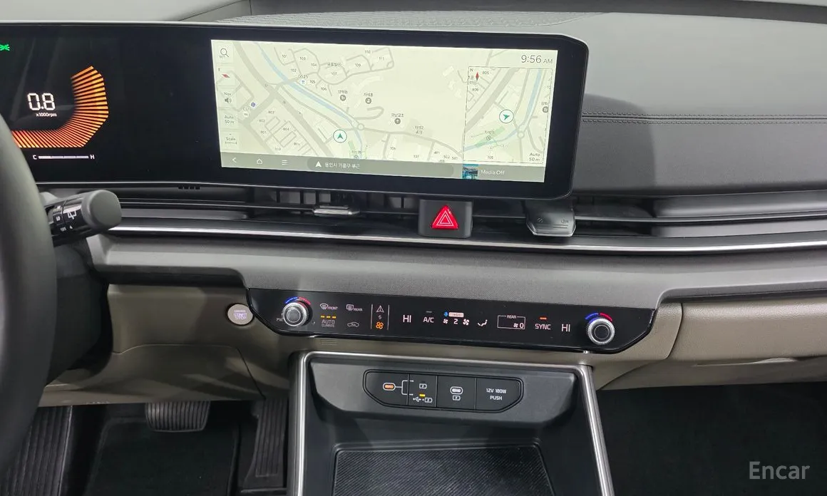 Фото 15 - Kia Carnival