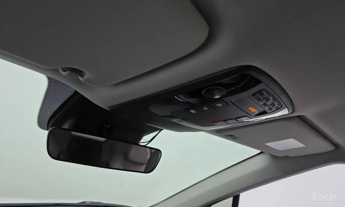 Фото 18 - Kia Carnival