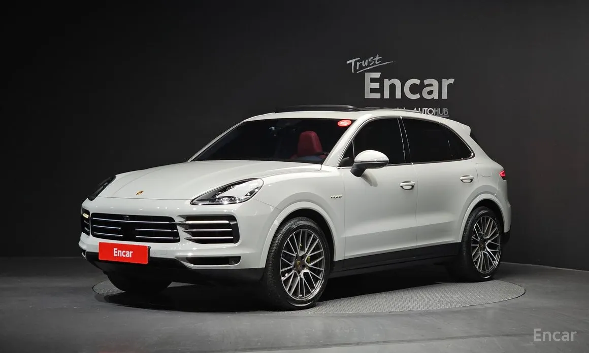 Фото 1 - Porsche Cayenne