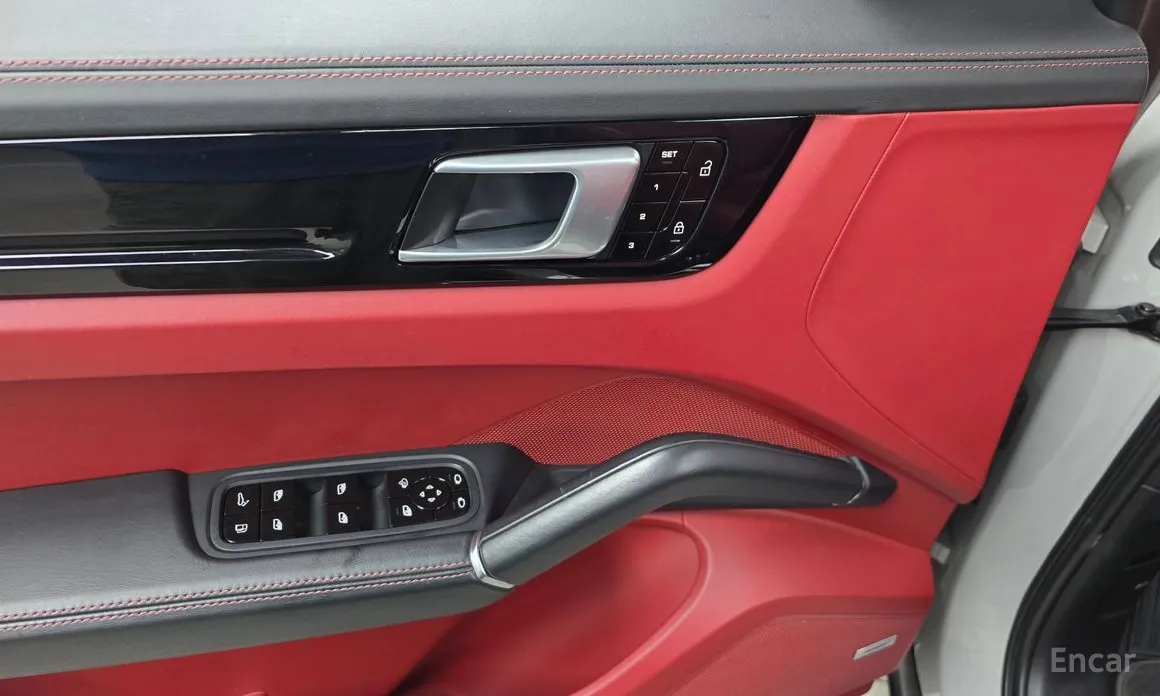 Фото 17 - Porsche Cayenne