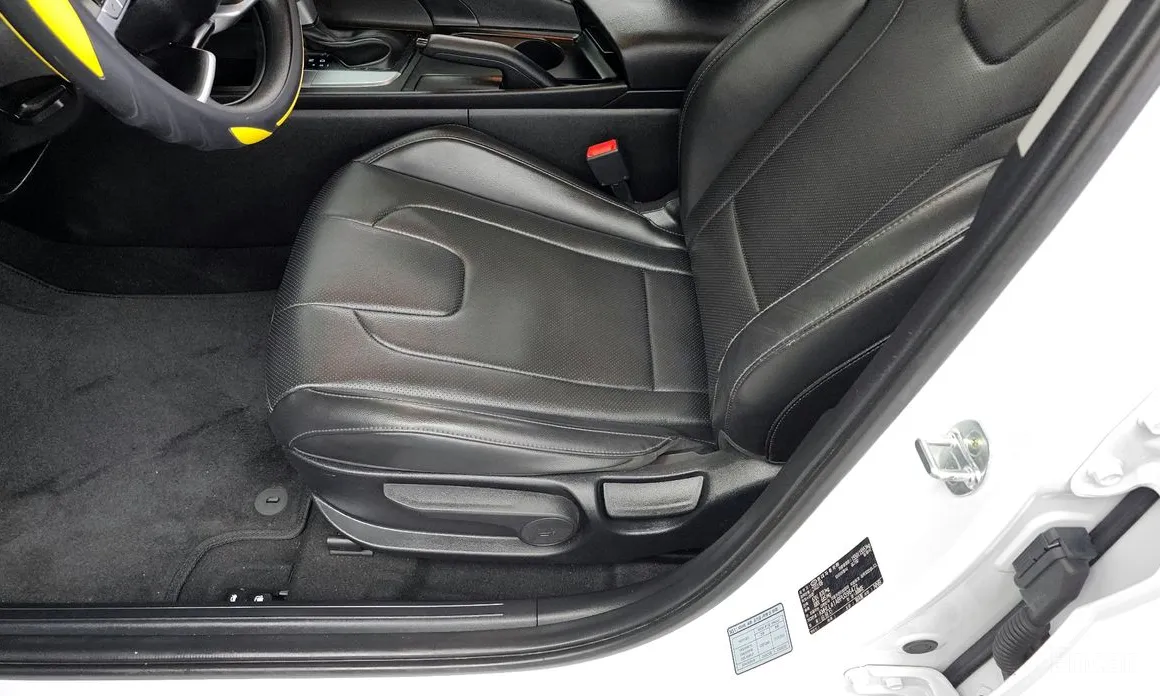 Фото 18 - Hyundai Avante