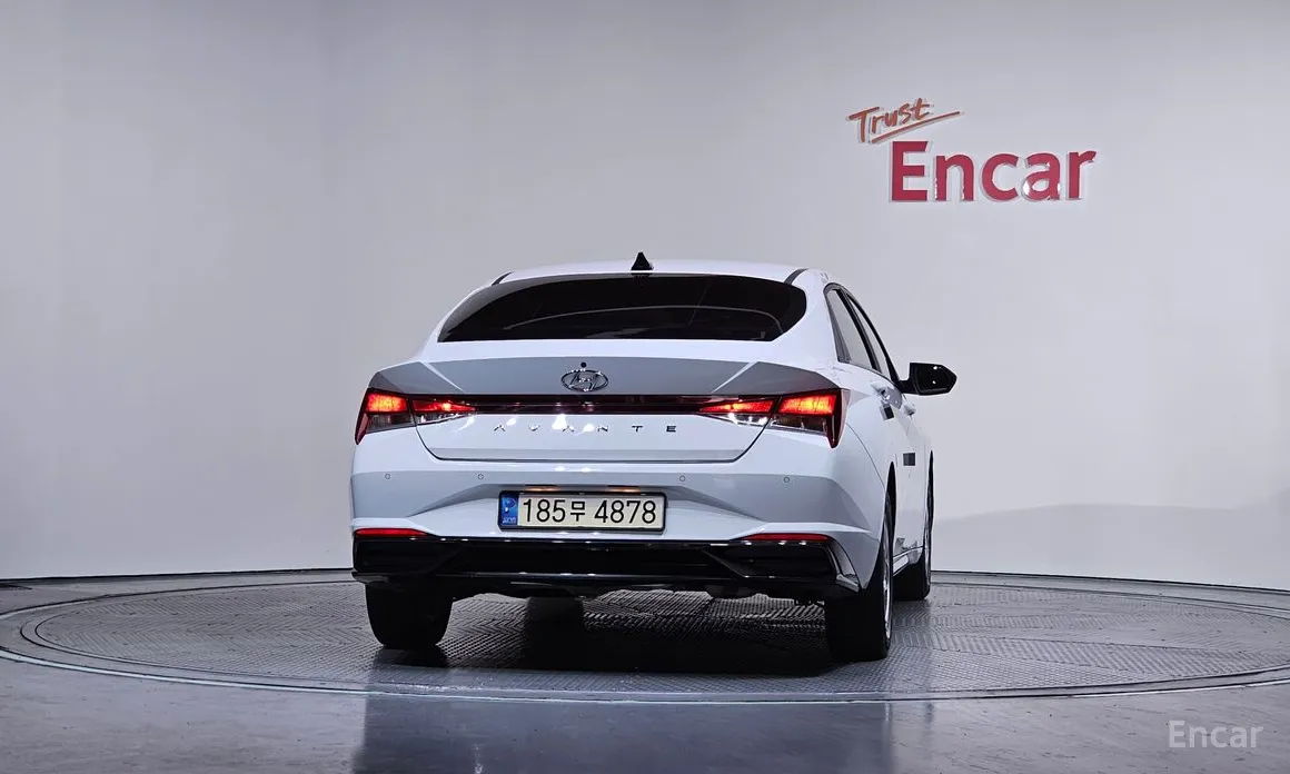 Фото 4 - Hyundai Avante