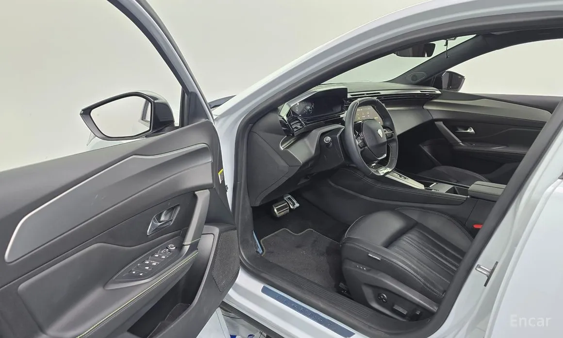 Фото 10 - Peugeot 408