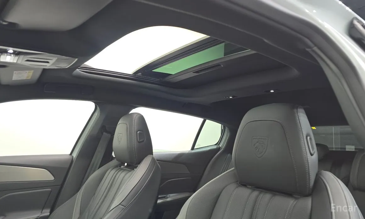 Фото 19 - Peugeot 408